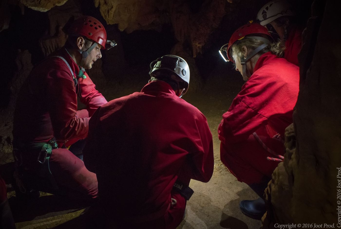 aven_orgnac_adrenaline_grotte_ardeche_speleo_combine_credits_joot_prod.jpg