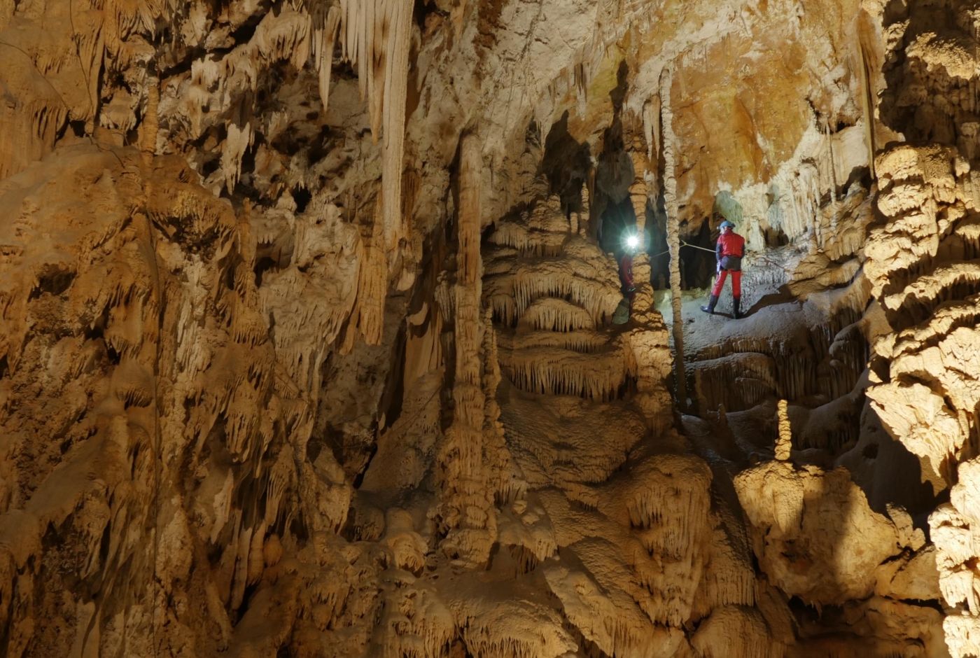 aven_orgnac_ardeche_peleologie_adrenaline.jpg