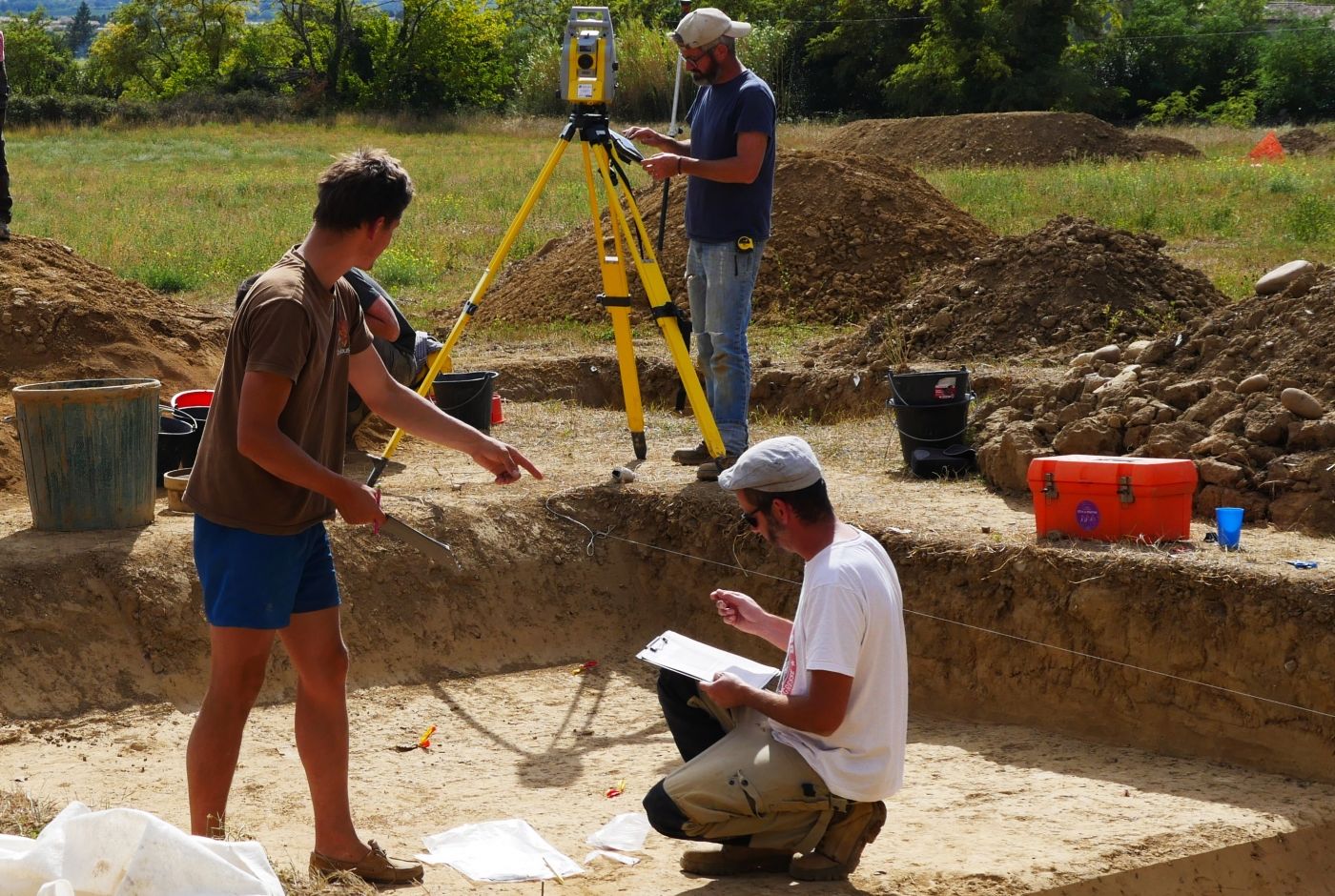 recherches_et_conservation_cite_prehistoire_aven_orgnac_ardeche.jpg