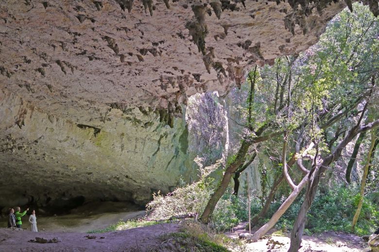 baume_de_ronze_orgnac_ardeche_bd.jpg